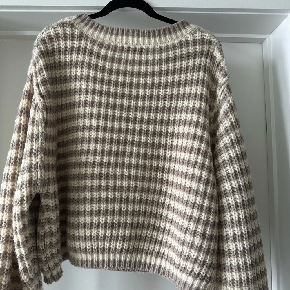 NWOT Grey Bandit Striped Knit Sweater - Cream and Brown L - Picture 5 of 10